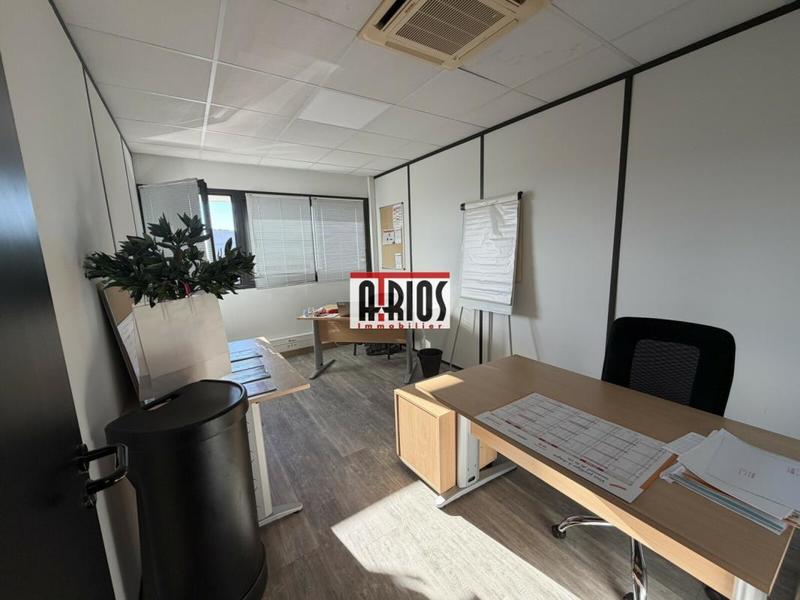 Bureau - 123 m²