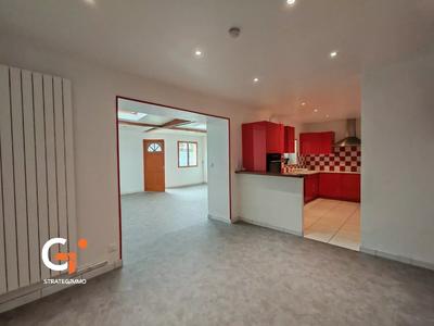 Maison de ville - 85 m² - 5 pièces