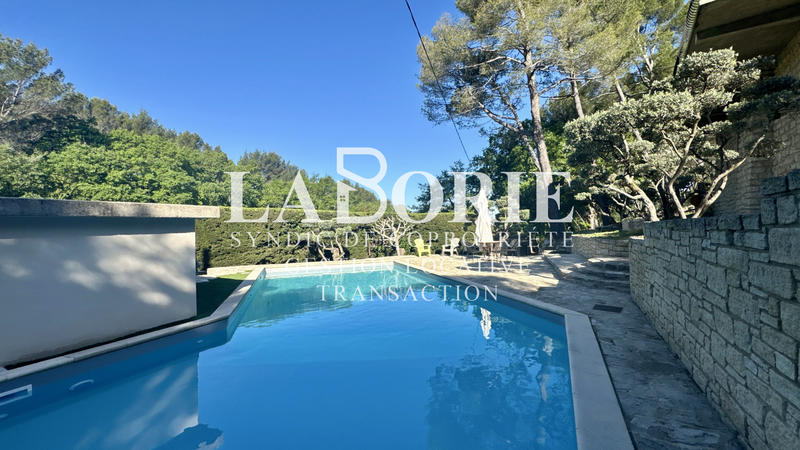 Maison - 157 m² - 6 pièces