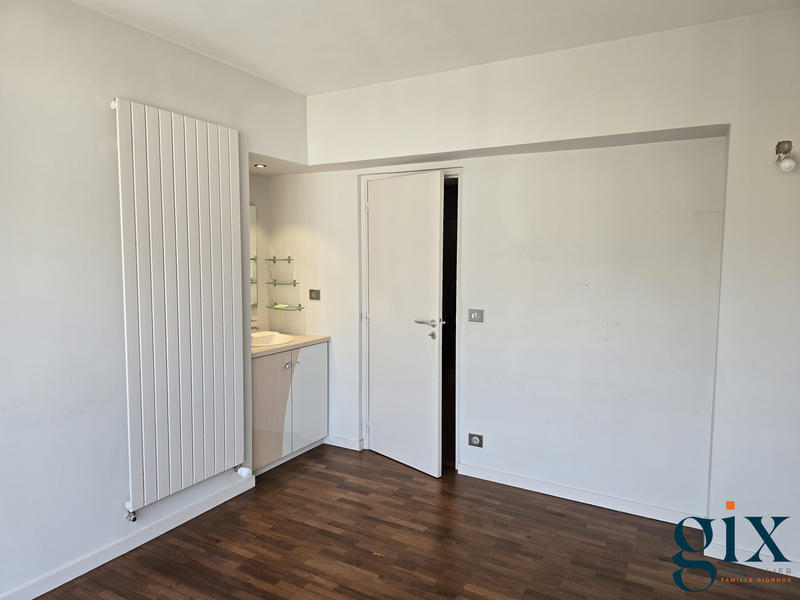 Duplex - 157 m² - 5 pièces