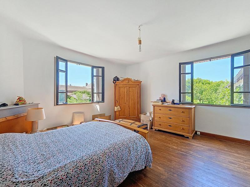 Maison - 160 m² - 5 pièces