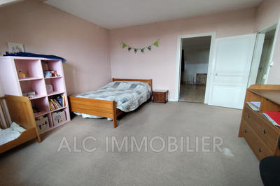 Maison - 142 m² - 6 pièces