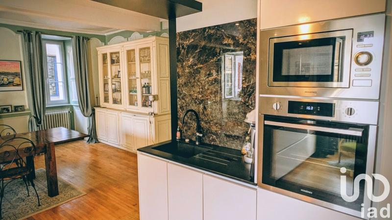 Maison de ville - 280 m² - 10 pièces