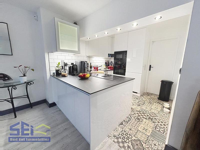 Pavillon - 75 m² - 5 pièces