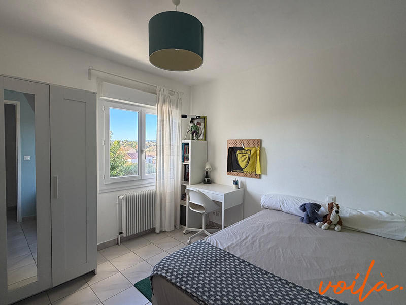 Maison - 170 m² - 7 pièces