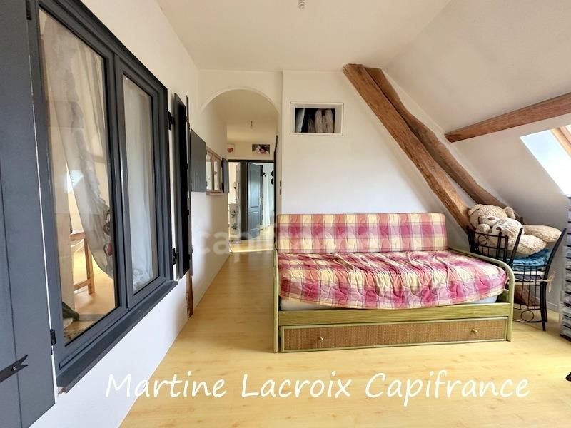 Maison - 180 m² - 8 pièces