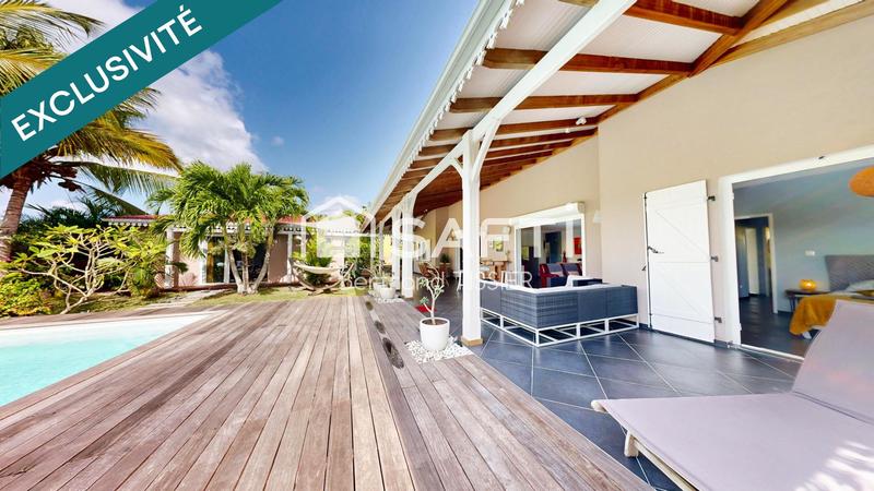 Villa - 240 m² - 5 pièces