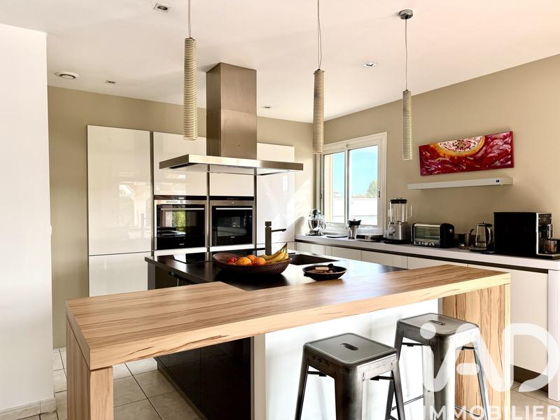 Maison de maîtres - 178 m² - 6 pièces