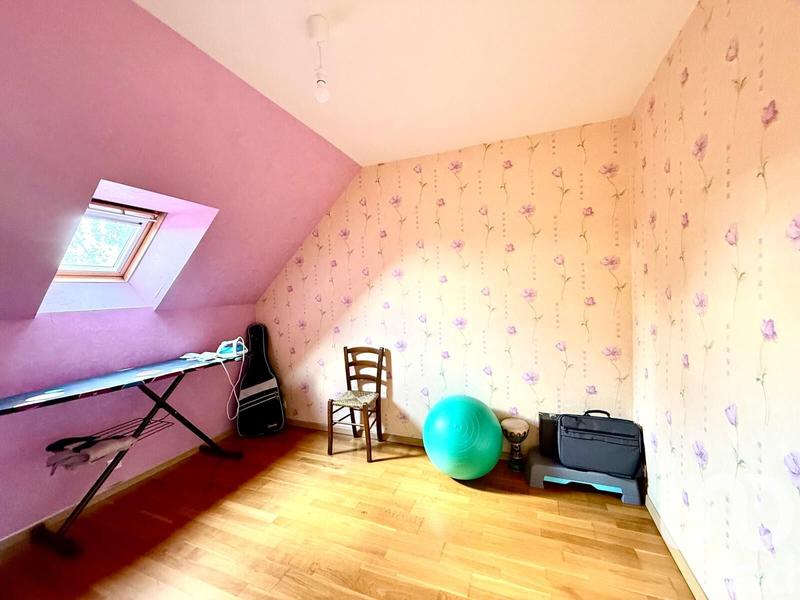 Maison - 165 m² - 8 pièces