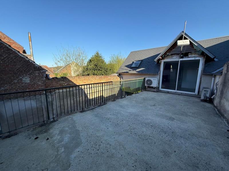 Maison - 200 m² - 6 pièces