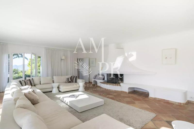 Propriété - 480 m² - 10 pièces