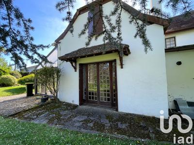 Maison - 200 m² - 7 pièces