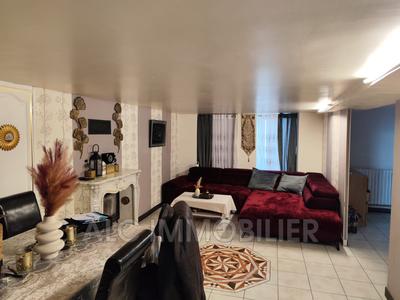 Maison - 91 m² - 4 pièces