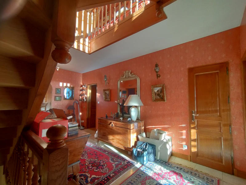 Propriété - 178 m² - 9 pièces