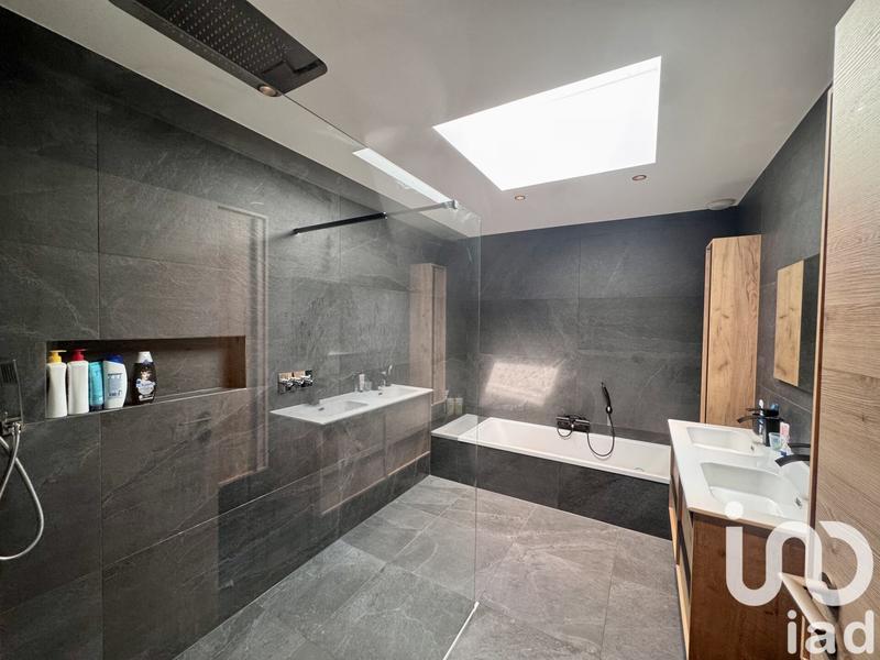 Maison - 124 m² - 5 pièces