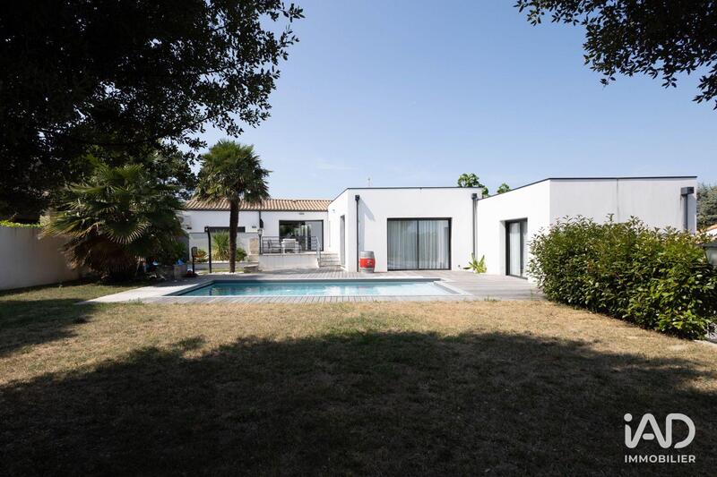 Maison - 193 m² - 5 pièces