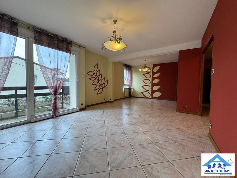 Maison - 102 m² - 5 pièces