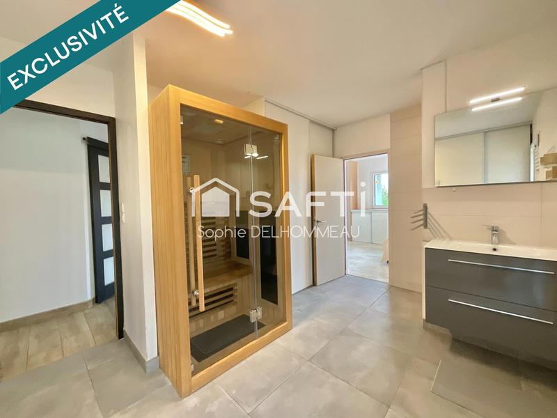 Maison - 196 m² - 9 pièces