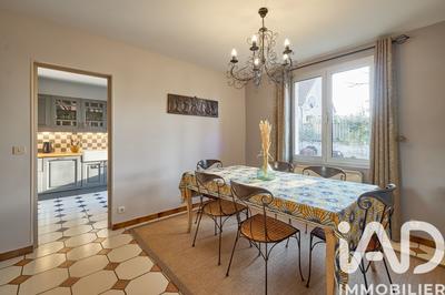 Maison - 154 m² - 7 pièces