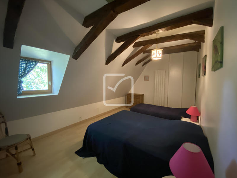 Maison - 298 m² - 12 pièces