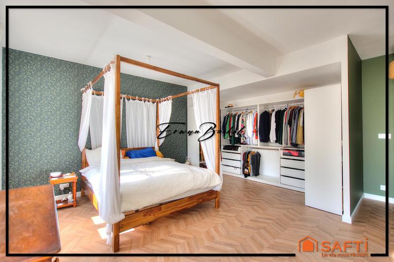 Maison - 180 m² - 6 pièces