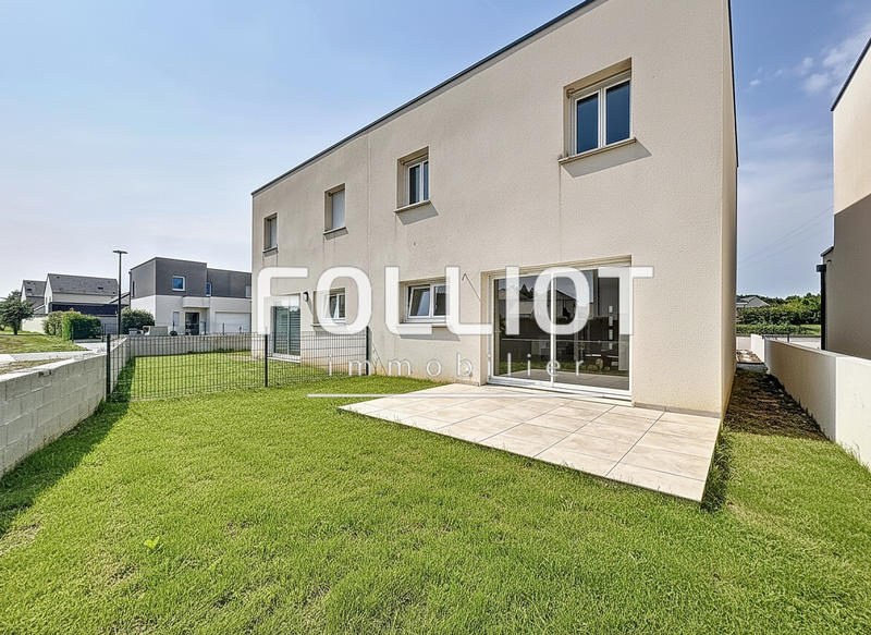 Maison - 90 m² - 5 pièces