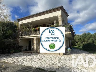 Maison - 77 m² - 9 pièces