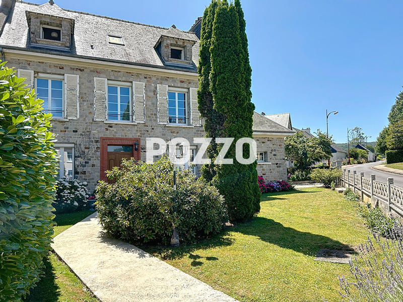 Maison - 189 m² - 7 pièces