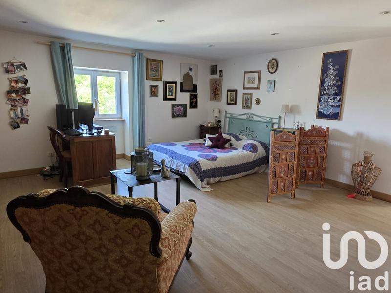 Maison - 152 m² - 6 pièces