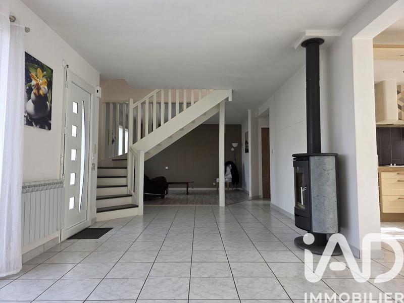 Maison - 141 m² - 6 pièces