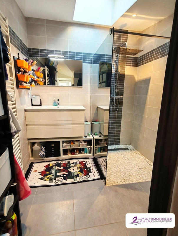 Maison - 85 m² - 5 pièces