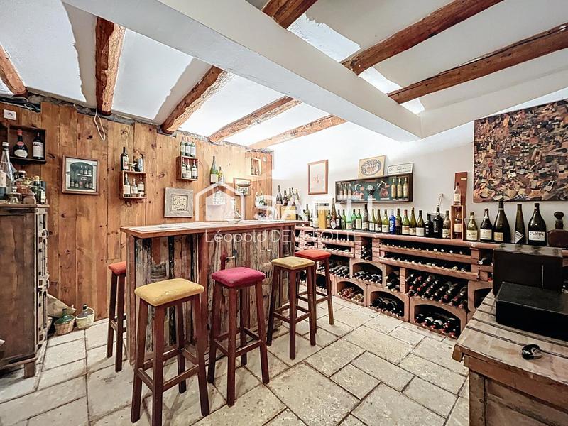 Maison - 166 m² - 7 pièces