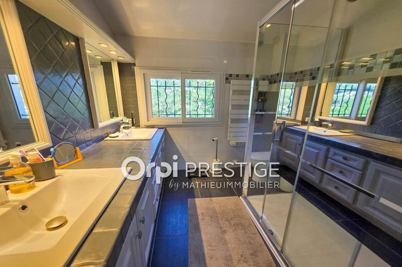 Villa - 149 m² - 6 pièces