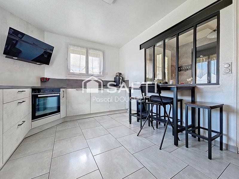 Maison - 137 m² - 6 pièces