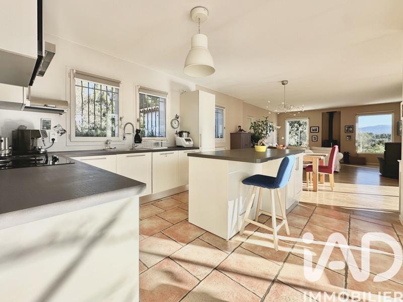 Maison - 133 m² - 5 pièces