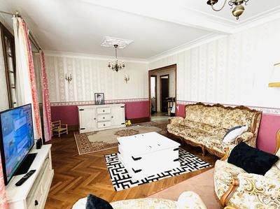 Maison jumelée - 115 m² - 6 pièces