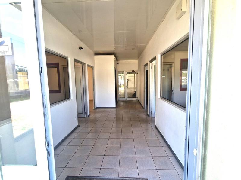 Local commercial - 781 m²