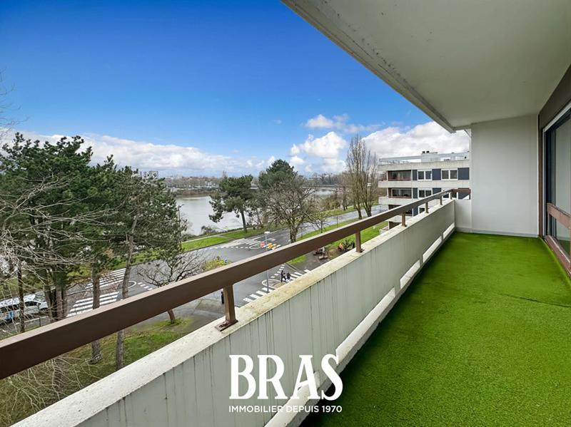 Appartement - 82 m² - 4 pièces