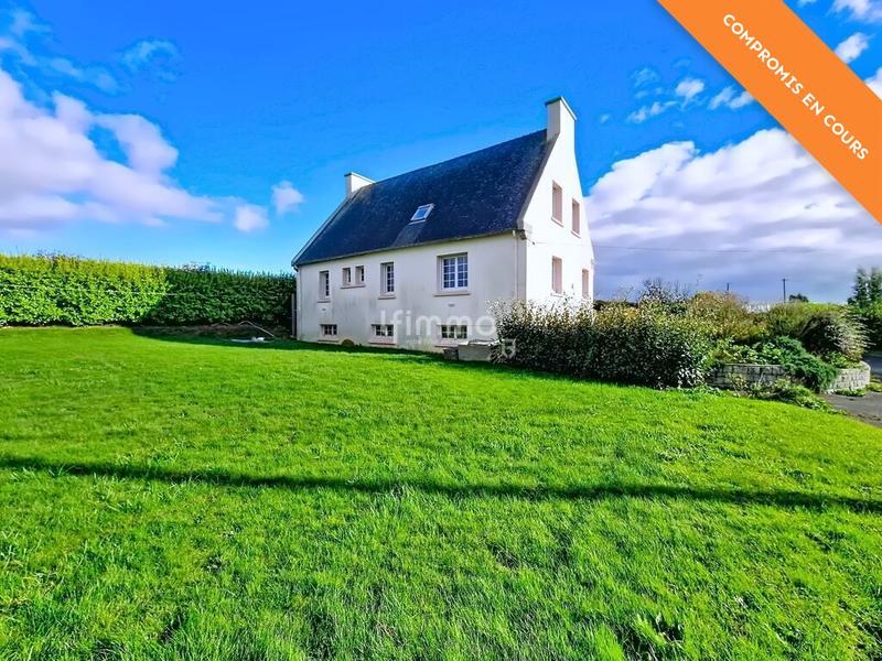 Maison - 165 m² - 8 pièces