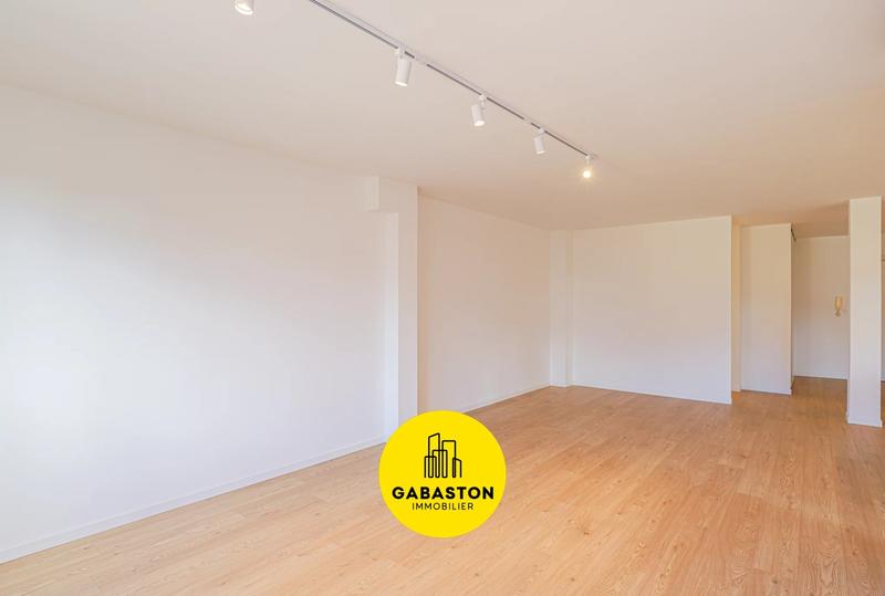 Appartement - 88 m² - 4 pièces