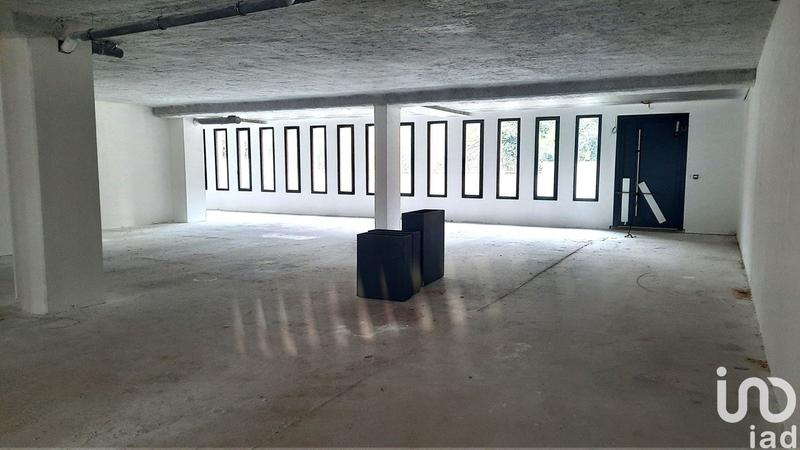 Local commercial - 240 m²