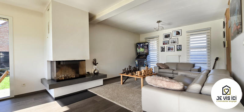 Maison - 199 m² - 8 pièces