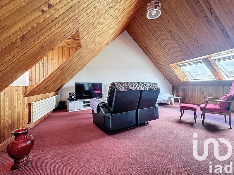 Maison - 192 m² - 9 pièces