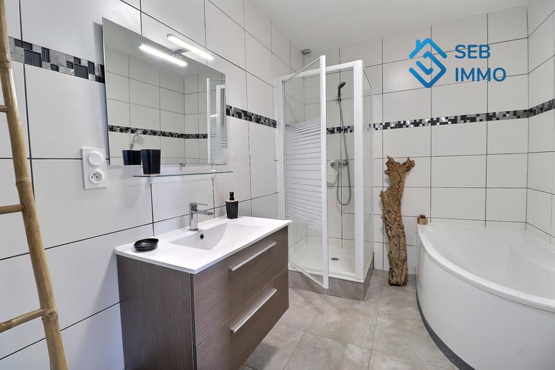 Appartement - 98 m² - 4 pièces