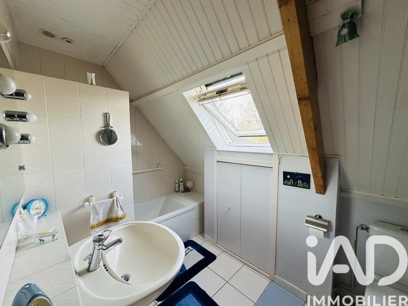 Maison - 167 m² - 9 pièces