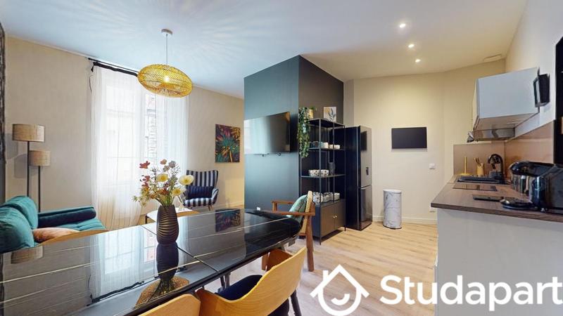 Chambre - 9 m² - 1 pièce