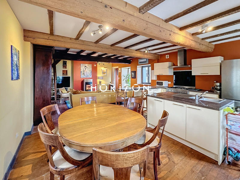 Maison ancienne - 170 m² - 6 pièces