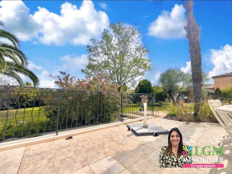 Villa - 305 m² - 7 pièces