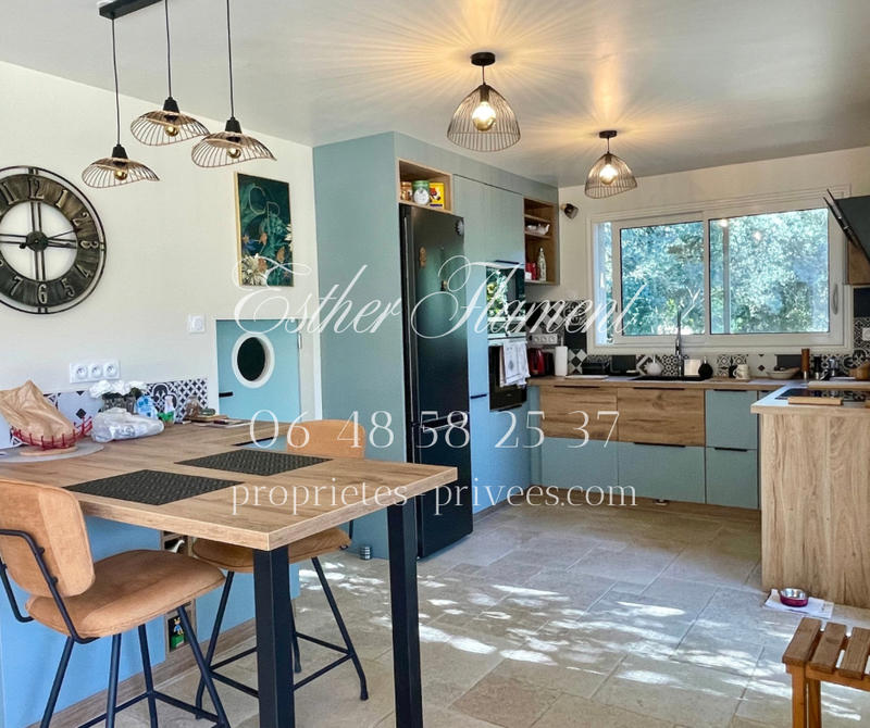 Maison - 140 m² - 5 pièces