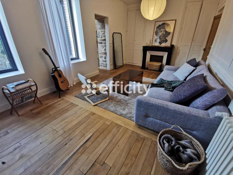 Maison bourgeoise - 140 m² - 6 pièces